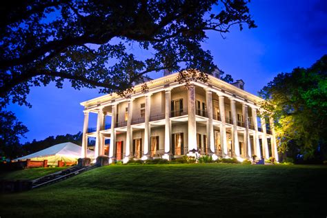 dunleith mansion natchez mississippi.